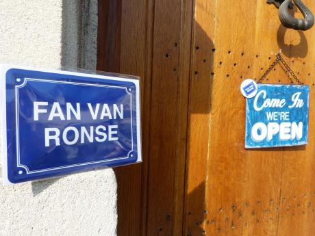 Bordje Fan van Ronse