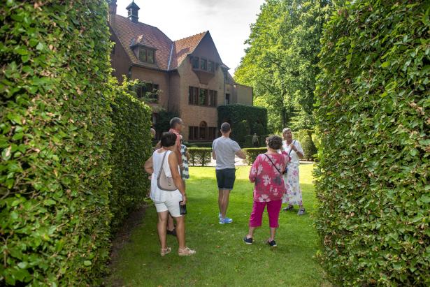 L-M Manor